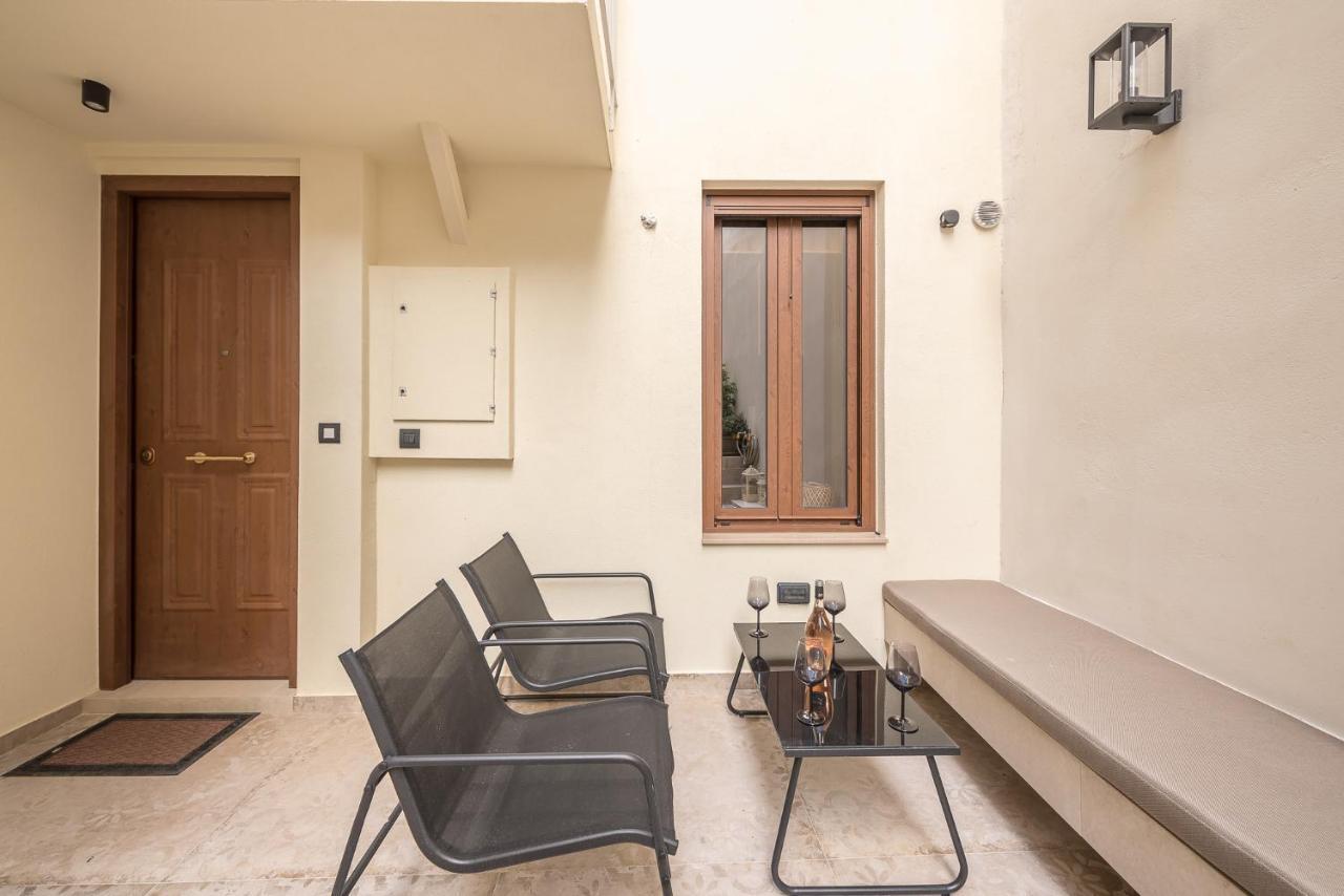 Apollonos 28 Luxury Suites Αθήνα Εξωτερικό φωτογραφία